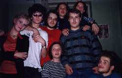 Витя и все на квартирнике 11 декабря 2000 Инна, Викинг, Макс, Ваня, Зевс-Андрей, Боря